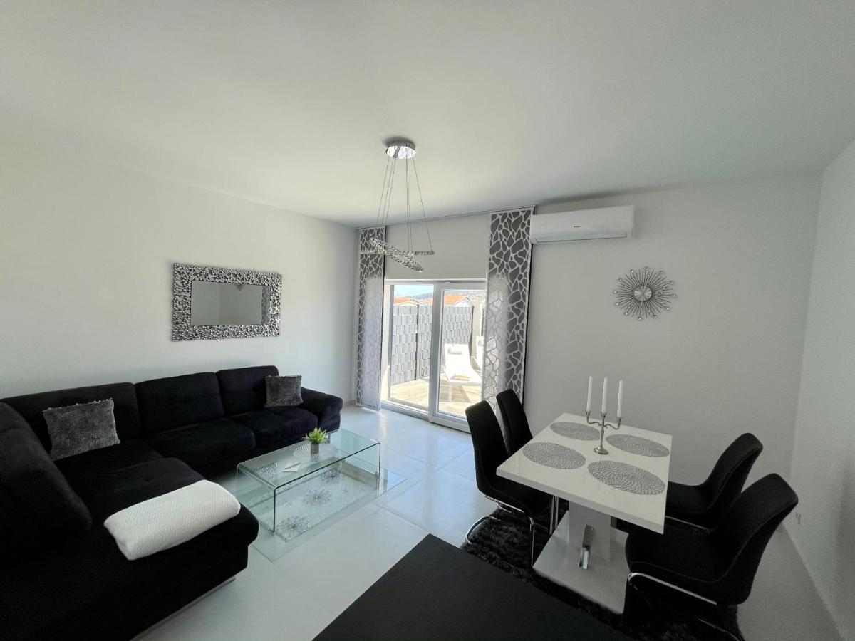 Sky Garden Trogir Apartment Ngoại thất bức ảnh