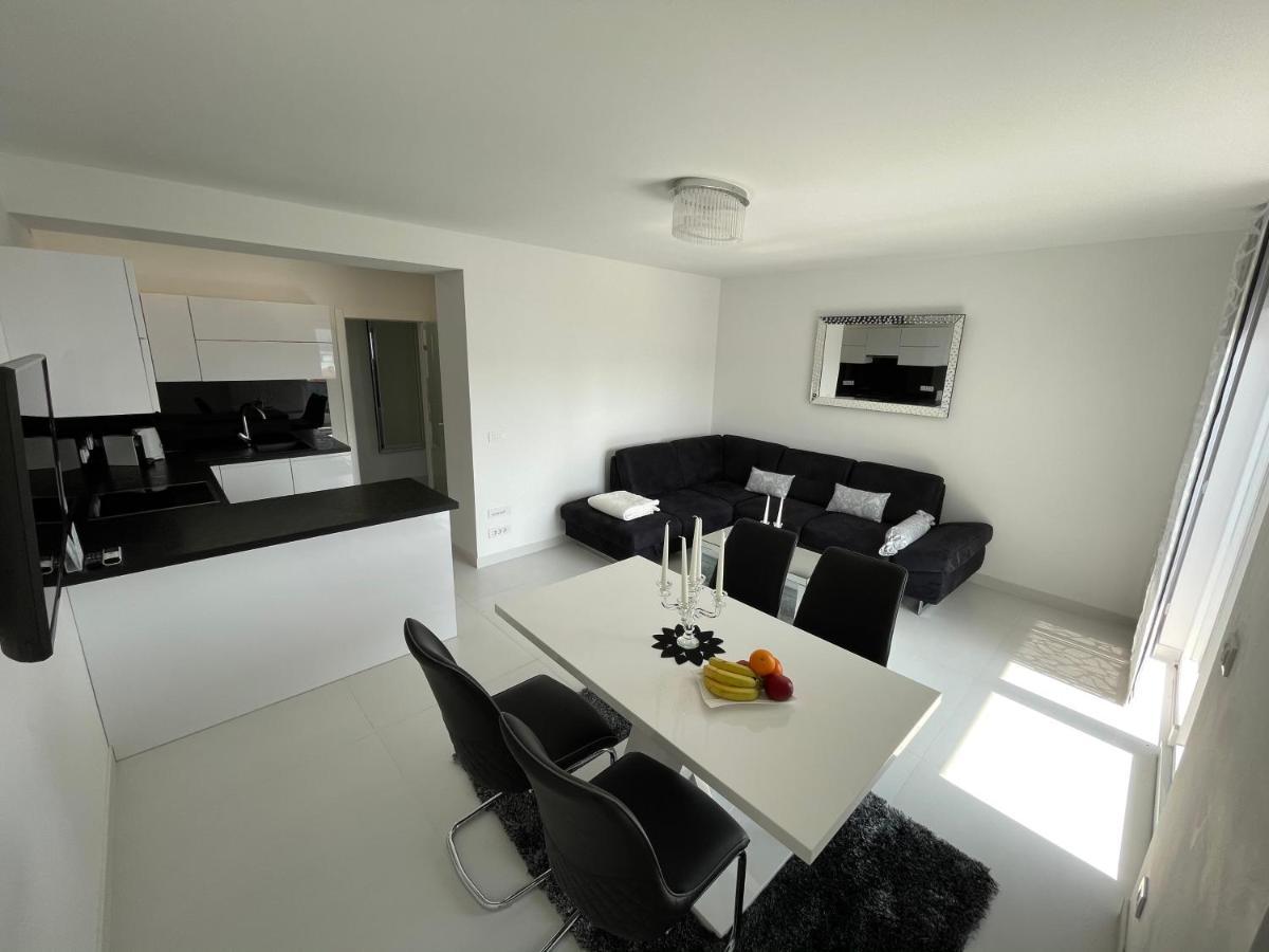 Sky Garden Trogir Apartment Ngoại thất bức ảnh