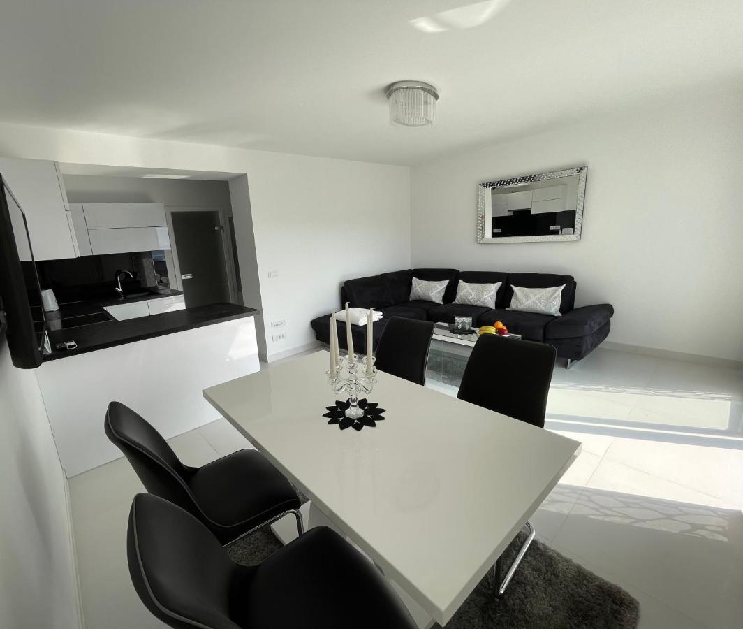 Sky Garden Trogir Apartment Ngoại thất bức ảnh