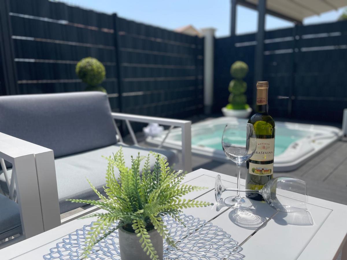 Sky Garden Trogir Apartment Ngoại thất bức ảnh