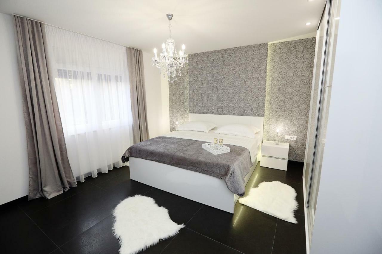 Sky Garden Trogir Apartment Ngoại thất bức ảnh